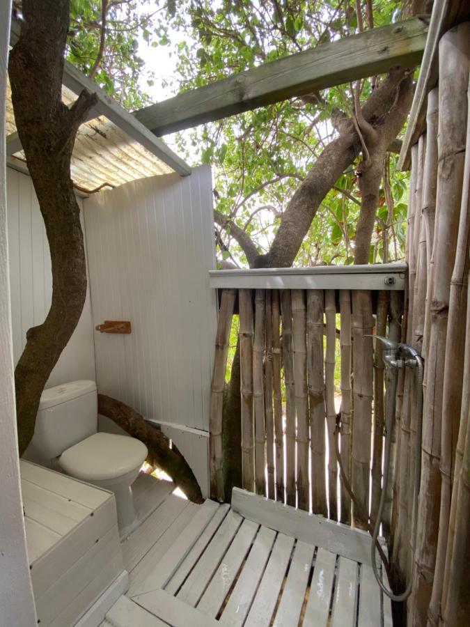 Gites Titanse, La Cabane Dans L Arbre Capesterre Esterno foto